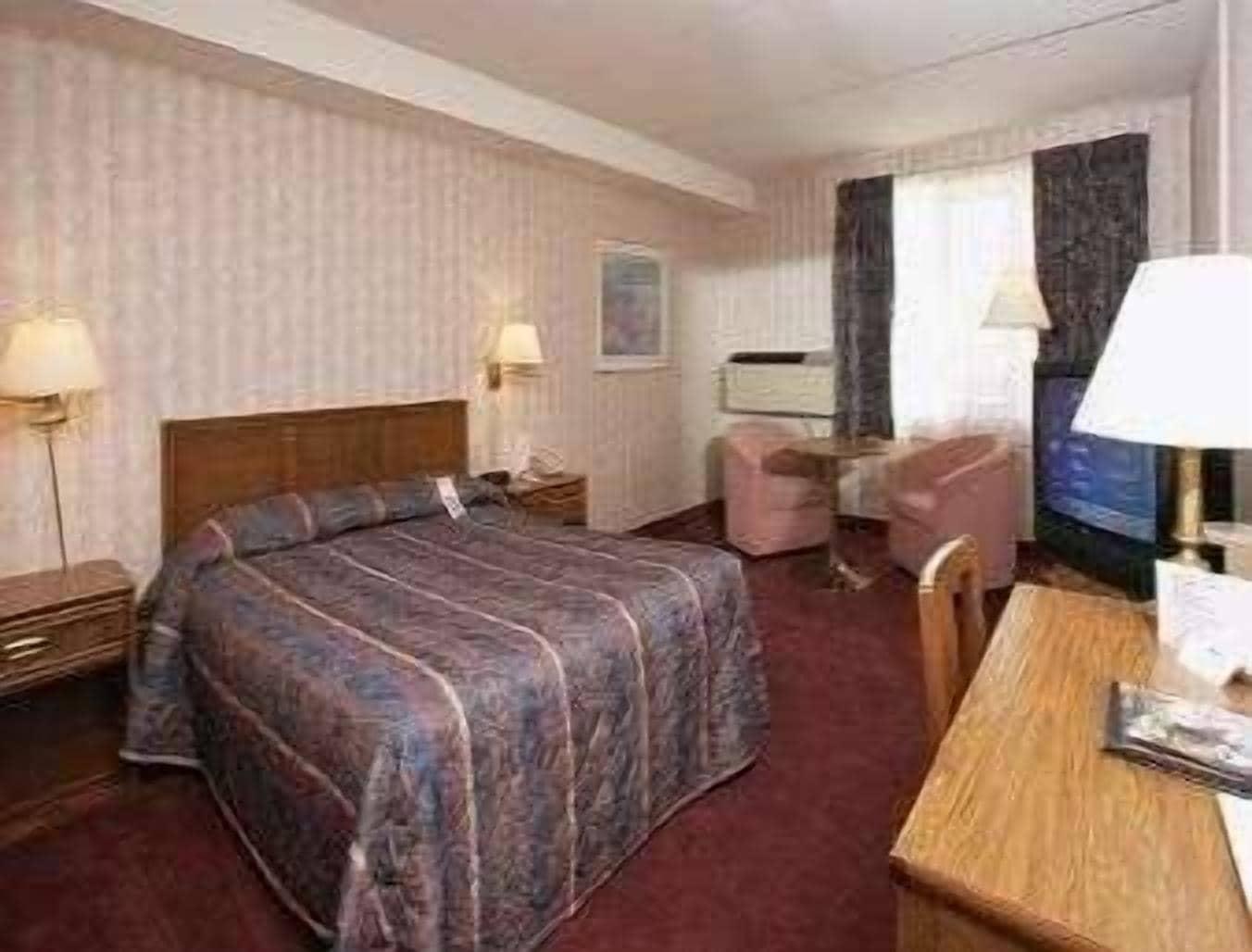 Travelodge By Wyndham Niagara Falls Lundys Lane Ngoại thất bức ảnh