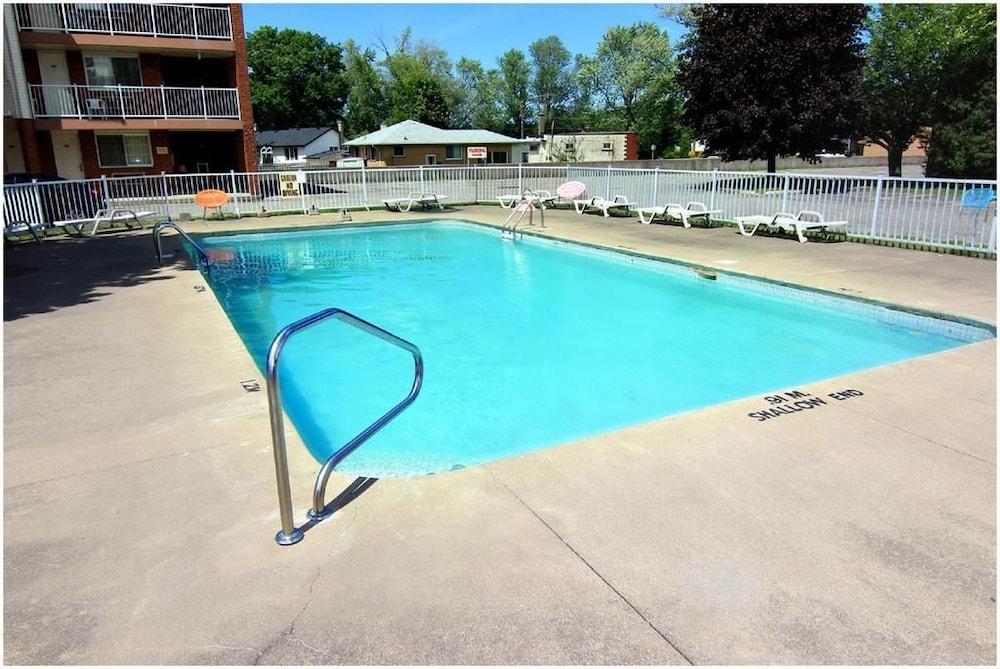 Travelodge By Wyndham Niagara Falls Lundys Lane Ngoại thất bức ảnh