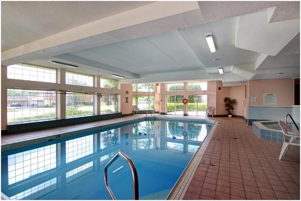 Travelodge By Wyndham Niagara Falls Lundys Lane Ngoại thất bức ảnh