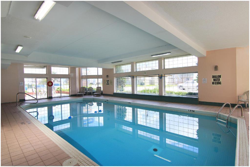 Travelodge By Wyndham Niagara Falls Lundys Lane Ngoại thất bức ảnh