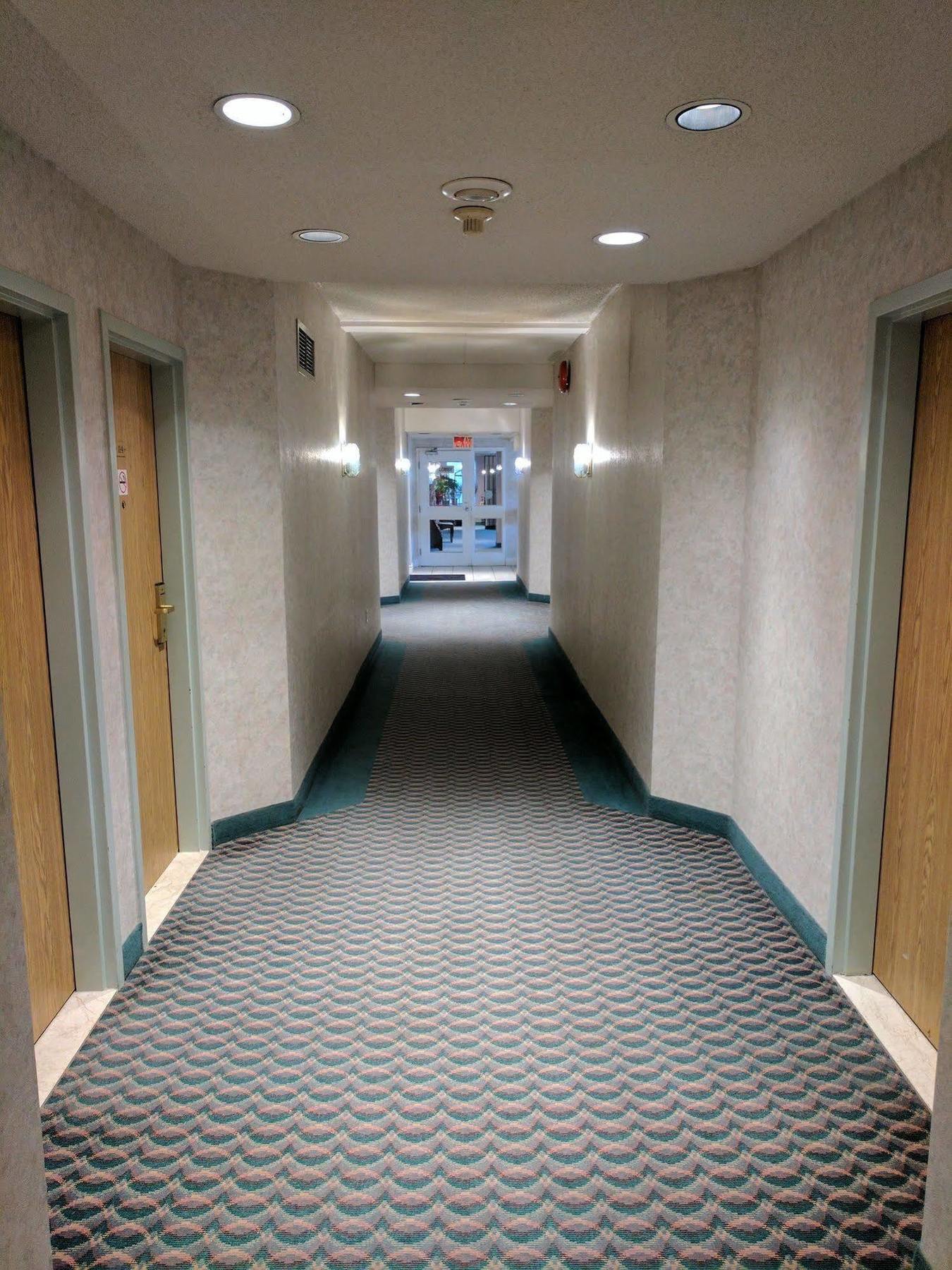 Travelodge By Wyndham Niagara Falls Lundys Lane Ngoại thất bức ảnh